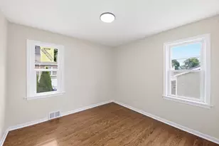 3531 W 73rd Pl, Chicago, IL 60629 - Photo 10