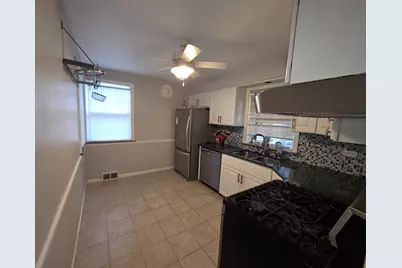 10763 S Longwood Drive, Chicago, IL 60643 - Photo 2