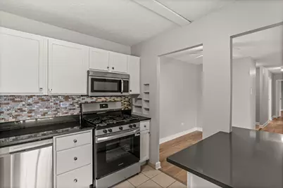 924 S Lake Court #105, Westmont, IL 60559 - Photo 12