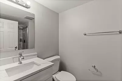 924 S Lake Court #105, Westmont, IL 60559 - Photo 16