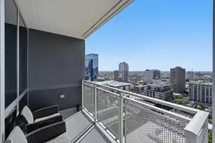 1901 S Calumet Ave, Chicago, IL 60616 - Photo 20