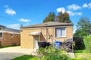 8215 S Tripp Ave, Chicago, IL 60652 - Photo 32