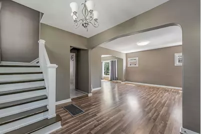 228 Richards Street, Joliet, IL 60433 - Photo 8