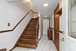 1961 Governors Ln, Hoffman Estates, IL 60169 - Photo 2
