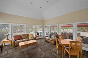 12 The Court Of Lagoon View, Northbrook, IL 60062 - Photo 24
