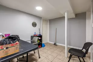 5038 N Harding Ave, Chicago, IL 60625 - Photo 24