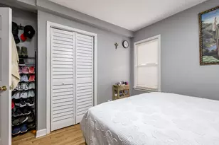 5038 N Harding Ave, Chicago, IL 60625 - Photo 10