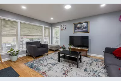 5038 N Harding Avenue, Chicago, IL 60625 - Photo 4