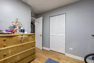 5038 N Harding Ave, Chicago, IL 60625 - Photo 8