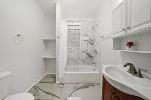 2556 S Albany Ave, Chicago, IL 60623 - Photo 8