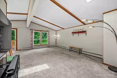 6N365 Essex Avenue, Saint Charles, IL 60174 - Photo 6