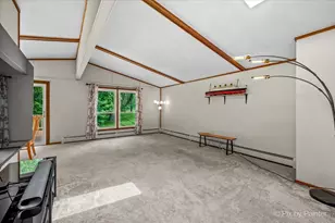 6N365 Essex Ave, Saint Charles, IL 60174 - Photo 6