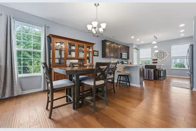 [Address not provided], South Elgin, IL 60177 - Photo 8