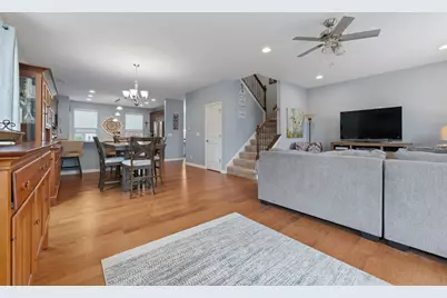 [Address not provided], South Elgin, IL 60177 - Photo 12