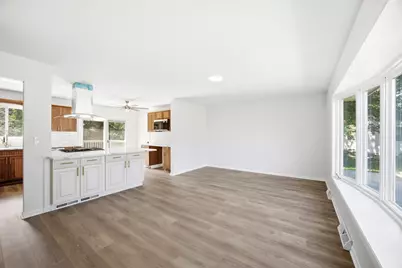 1175 Royal Boulevard, Elgin, IL 60123 - Photo 2