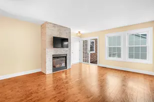 354 Ogden Falls Blvd, Oswego, IL 60543 - Photo 4