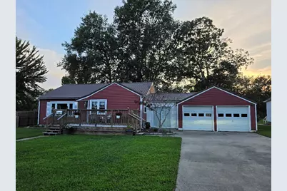 534 Tar Spring Drive, Carmi, IL 62821 - Photo 2