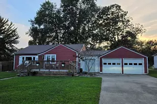 534 Tar Spring Dr, Carmi, IL 62821 - Photo 2