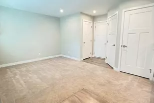 10609 PAIGE Cir, Orland Park, IL 60462 - Photo 2