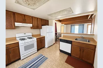 501 Meadow Green Lane, Round Lake Beach, IL 60073 - Photo 2