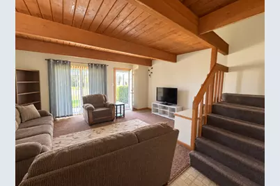 501 Meadow Green Lane, Round Lake Beach, IL 60073 - Photo 6