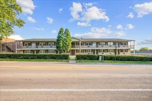 821 Bode Rd, Elgin, IL 60120 - Photo 26
