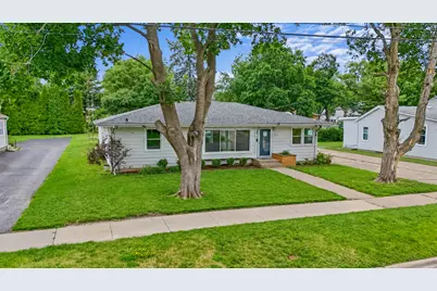 401 W Madison Street, Belvidere, IL 61008 - Photo 2