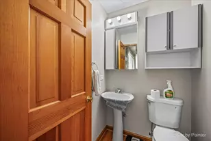 401 Longford Dr, Elgin, IL 60120 - Photo 18