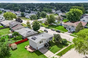 401 Longford Dr, Elgin, IL 60120 - Photo 40