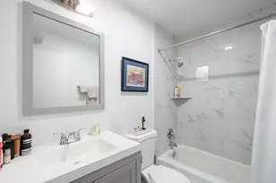 2201 N Cleveland Ave, Chicago, IL 60614 - Photo 8
