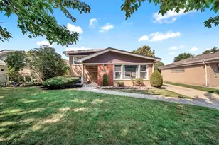 10536 S Kostner Ave, Oak Lawn, IL 60453 - Photo 1