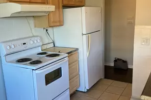 2420 W Berwyn Ave, Chicago, IL 60625 - Photo 6
