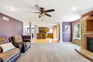 1904 Ione Ln, Aurora, IL 60503 - Photo 10