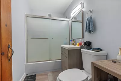 2422 Ridge Avenue, Rockford, IL 61103 - Photo 8