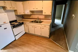 18340 Burnham Ave, Lansing, IL 60438 - Photo 6