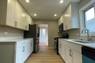 17210 Hawthorne Dr, East Hazel Crest, IL 60429 - Photo 12