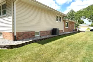 7129 Exner Rd, Darien, IL 60561 - Photo 42