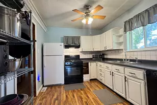 815 N 7th St, Carbon Hill, IL 60416 - Photo 10