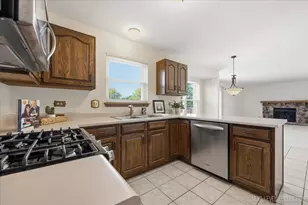 923 Ridge Trail, Carol Stream, IL 60188 - Photo 4
