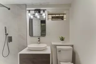 6218 W Foster Ave, Chicago, IL 60630 - Photo 32