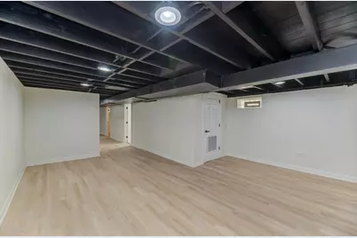 6218 W Foster Avenue, Chicago, IL 60630 - Photo 28