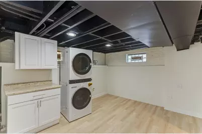 6218 W Foster Avenue, Chicago, IL 60630 - Photo 30
