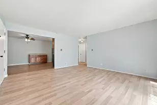 215 S Hale St, Addison, IL 60101 - Photo 16
