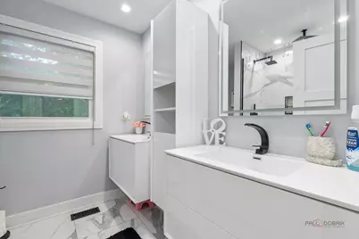 2759 Royal Drive, Northbrook, IL 60062 - Photo 18
