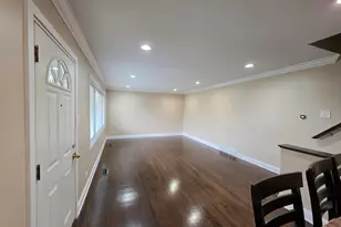 9104 Oleander Ave, Morton Grove, IL 60053 - Photo 4