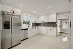 12540 S Wood St, Calumet Park, IL 60827 - Photo 8