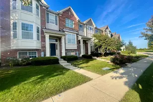 1736 Persimmon St, Hanover Park, IL 60133 - Photo 2