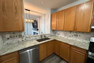 105 Neutrenton Ave, Elgin, IL 60120 - Photo 6
