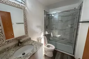 105 Neutrenton Ave, Elgin, IL 60120 - Photo 16