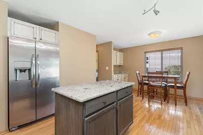 16427 S Canterbury Way, Lockport, IL 60441 - Photo 4